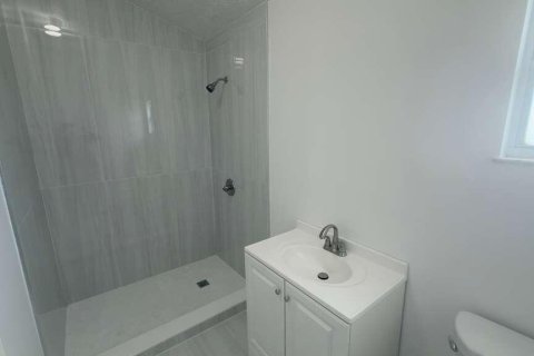 Casa en alquiler en Port St. Lucie, Florida, 2 dormitorios, 87.14 m2 № 2272390 - foto 9