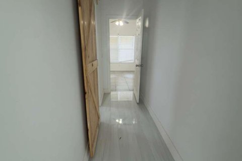 Casa en alquiler en Port St. Lucie, Florida, 2 dormitorios, 87.14 m2 № 2272390 - foto 13