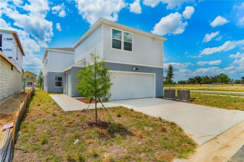 House in Clermont, Florida 4 bedrooms, 217.48 sq.m. № 2101148 - photo 25