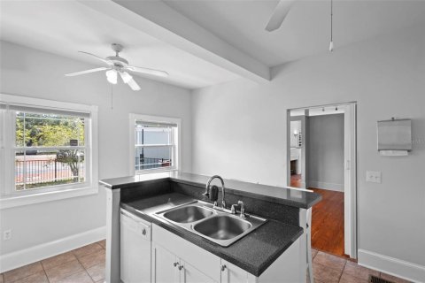 Immobilier commercial à vendre à DeLand, Floride: 144.74 m2 № 1909363 - photo 12