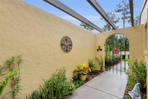 Condo in Eustis, Florida, 3 bedrooms  № 1902171 - photo 2