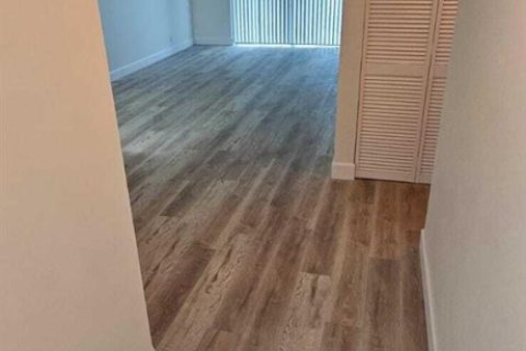 Condominio en venta en Oakland Park, Florida, 2 dormitorios, 85.47 m2 № 2242438 - foto 3