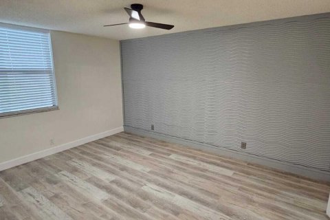Condominio en venta en Oakland Park, Florida, 2 dormitorios, 85.47 m2 № 2242438 - foto 10