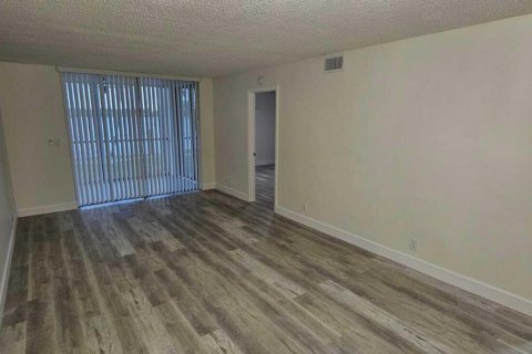 Condominio en venta en Oakland Park, Florida, 2 dormitorios, 85.47 m2 № 2242438 - foto 11