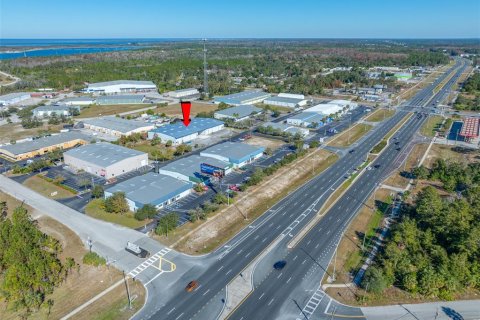 Immobilier commercial à louer à Hudson, Floride: 1858.05 m2 № 1782359 - photo 5