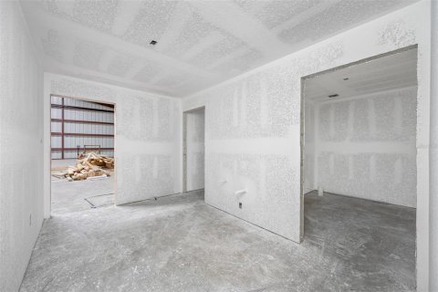 Immobilier commercial à louer à Hudson, Floride: 1858.05 m2 № 1782359 - photo 12