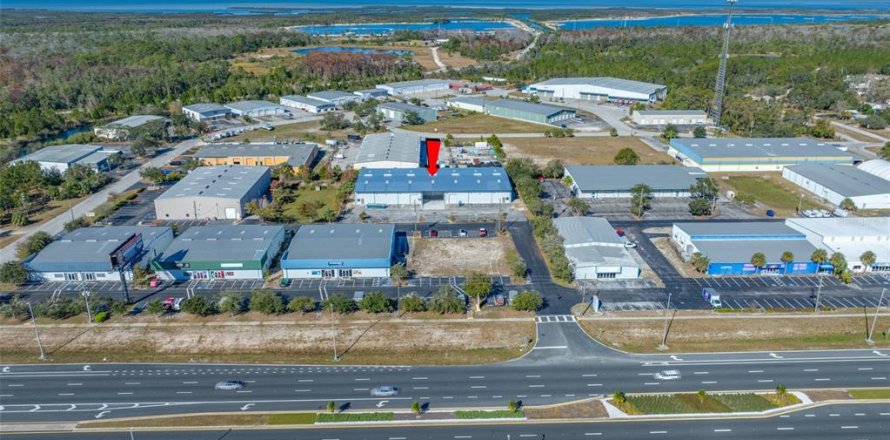 Immobilier commercial à Hudson, Floride 1858.05 m2 № 1782359
