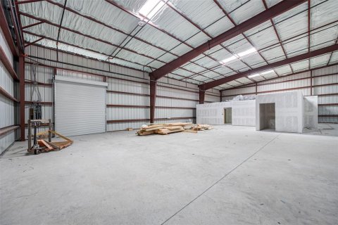 Immobilier commercial à louer à Hudson, Floride: 1858.05 m2 № 1782359 - photo 14