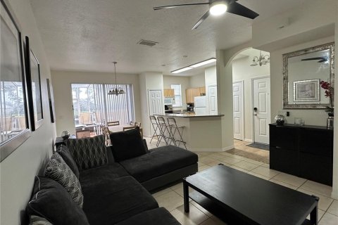 Townhouse in Kissimmee, Florida 4 bedrooms, 152.55 sq.m. № 1913539 - photo 3