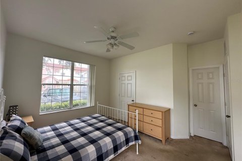 Townhouse in Kissimmee, Florida 4 bedrooms, 152.55 sq.m. № 1913539 - photo 12
