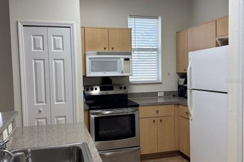 Townhouse in Kissimmee, Florida 4 bedrooms, 152.55 sq.m. № 1913539 - photo 8