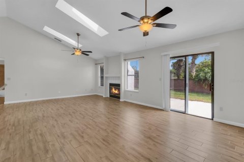 Villa ou maison à vendre à Oviedo, Floride: 3 chambres, 139.35 m2 № 2104669 - photo 7