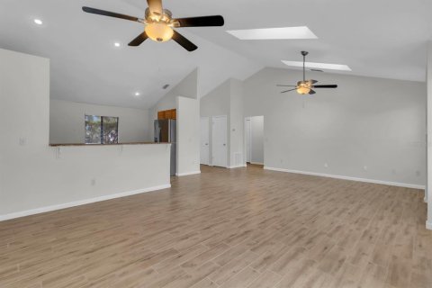 Villa ou maison à vendre à Oviedo, Floride: 3 chambres, 139.35 m2 № 2104669 - photo 9