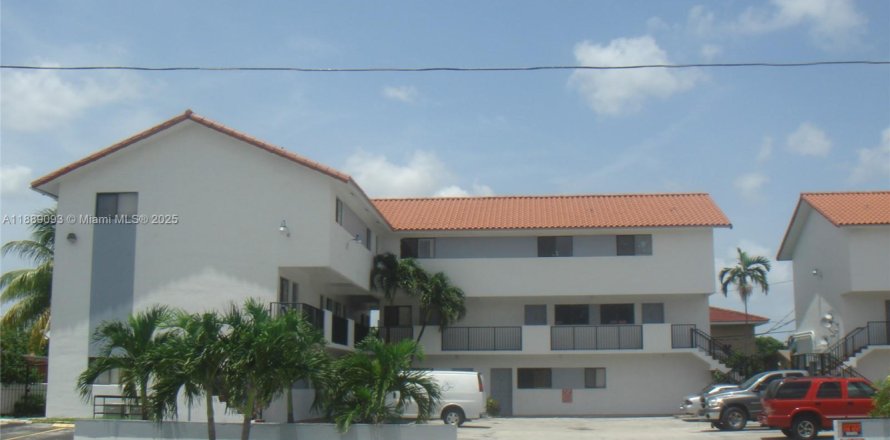 Casa en Hialeah, Florida 2 dormitorios, 83.61 m2 № 1941123