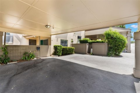 Condo in Altamonte Springs, Florida, 2 bedrooms  № 1885047 - photo 6