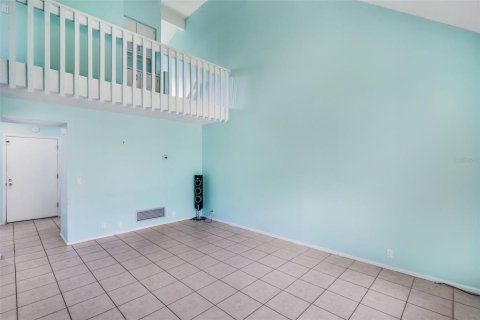 Condo in Altamonte Springs, Florida, 2 bedrooms  № 1885047 - photo 14