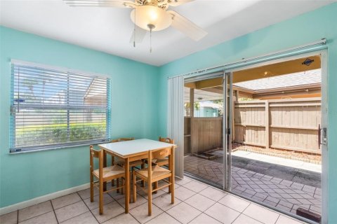 Condo in Altamonte Springs, Florida, 2 bedrooms  № 1885047 - photo 9