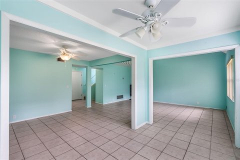 Condo in Altamonte Springs, Florida, 2 bedrooms  № 1885047 - photo 21