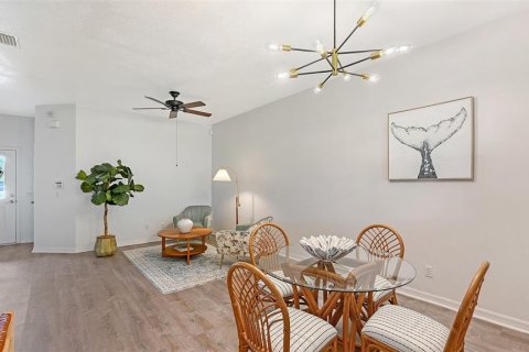 Adosado en venta en North Port, Florida, 2 dormitorios, 117.8 m2 № 2142692 - foto 12