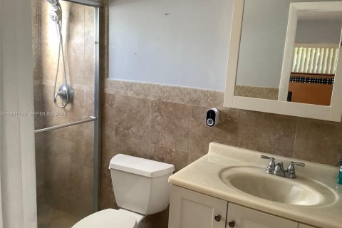 Condominio en alquiler en Lauderdale Lakes, Florida, 2 dormitorios, 87.7 m2 № 1989604 - foto 5