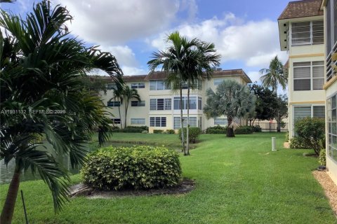 Condominio en alquiler en Lauderdale Lakes, Florida, 2 dormitorios, 87.7 m2 № 1989604 - foto 10