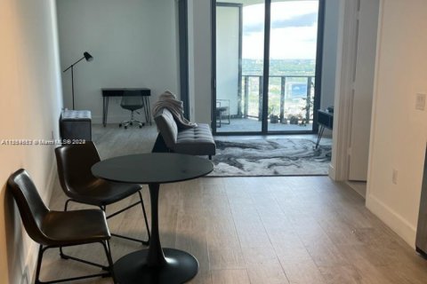 Condo in Miami, Florida, 1 bedroom  № 2059989 - photo 6