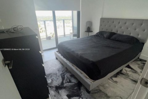 Condo in Miami, Florida, 1 bedroom  № 2059989 - photo 12