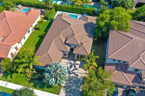 House in Parkland, Florida 4 bedrooms, 253.62 sq.m. № 1893030 - photo 22