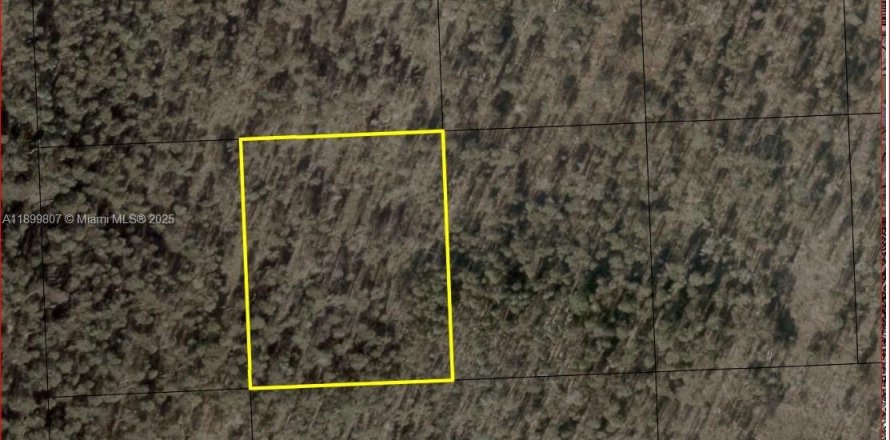 Commercial property in Miami, Florida № 1951935