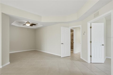Condo in Fort Myers, Florida, 2 bedrooms  № 2208210 - photo 8
