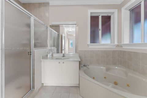 Снять в аренду виллу или дом в Майами, Флорида 4 спальни, 267.37м2, № 2031655 - фото 27