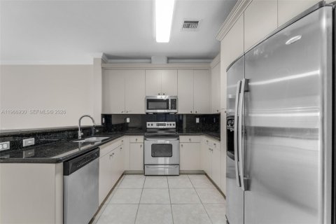 Снять в аренду виллу или дом в Майами, Флорида 4 спальни, 267.37м2, № 2031655 - фото 11