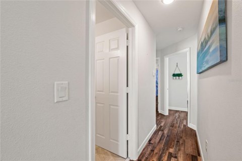 House in Oldsmar, Florida 3 bedrooms, 96.25 sq.m. № 1880755 - photo 20