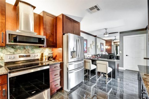 Touwnhouse à vendre à Orlando, Floride: 3 chambres, 174.38 m2 № 1881016 - photo 16