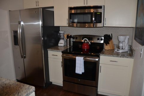 Townhouse in Kissimmee, Florida 3 bedrooms, 120.77 sq.m. № 1651394 - photo 6
