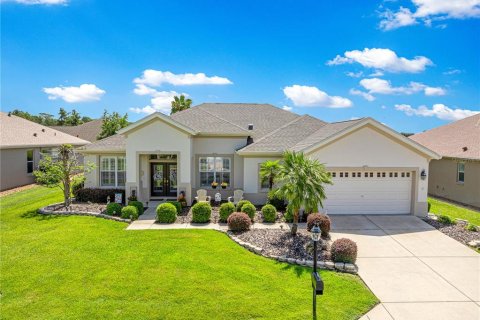 House in Summerfield, Florida 2 bedrooms, 173.73 sq.m. № 2197651 - photo 3