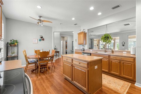 House in Summerfield, Florida 2 bedrooms, 173.73 sq.m. № 2197651 - photo 16