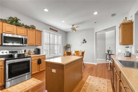House in Summerfield, Florida 2 bedrooms, 173.73 sq.m. № 2197651 - photo 15