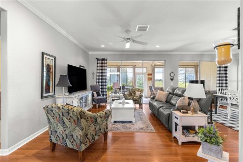 House in Summerfield, Florida 2 bedrooms, 173.73 sq.m. № 2197651 - photo 8