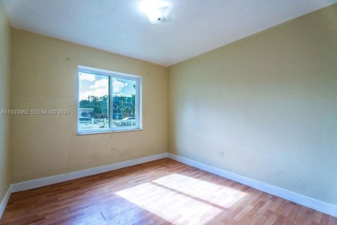 Villa ou maison à louer à North Miami, Floride: 3 chambres, 92.9 m2 № 1993294 - photo 10