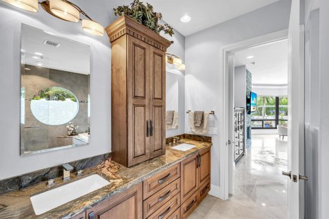 Casa en venta en Fort Lauderdale, Florida, 4 dormitorios, 335.19 m2 № 2398221 - foto 19