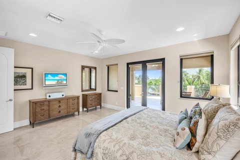 Casa en venta en Fort Lauderdale, Florida, 4 dormitorios, 335.19 m2 № 2398221 - foto 29