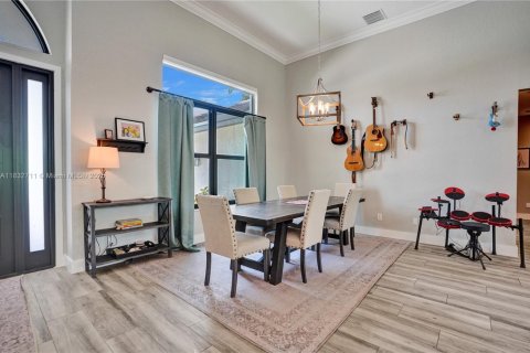 House in Boca Raton, Florida 3 bedrooms, 273.32 sq.m. № 1828267 - photo 9