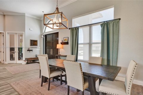 House in Boca Raton, Florida 3 bedrooms, 273.32 sq.m. № 1828267 - photo 8