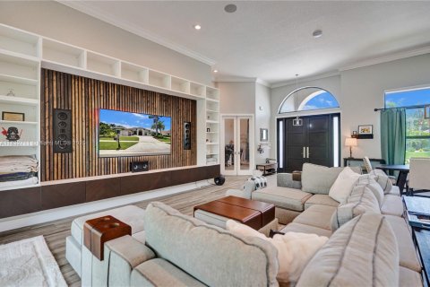 House in Boca Raton, Florida 3 bedrooms, 273.32 sq.m. № 1828267 - photo 14