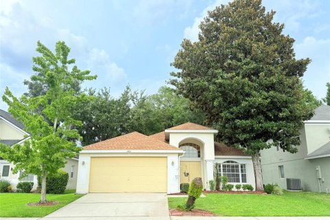 Casa en alquiler en Lake Mary, Florida, 3 dormitorios, 144.83 m2 № 1878102 - foto 1