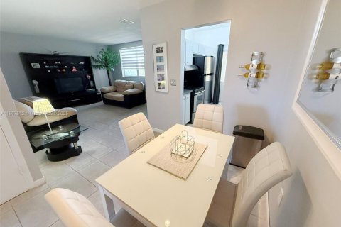 Copropriété à vendre à Miami, Floride: 1 chambre, 63.92 m2 № 1957147 - photo 5