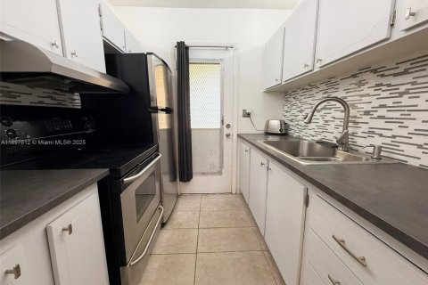 Copropriété à vendre à Miami, Floride: 1 chambre, 63.92 m2 № 1957147 - photo 6
