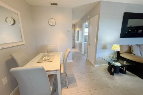 Copropriété à vendre à Miami, Floride: 1 chambre, 63.92 m2 № 1957147 - photo 4