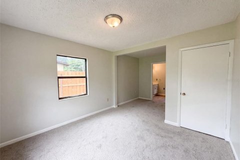 House in Ocala, Florida 2 bedrooms, 106.19 sq.m. № 2167570 - photo 14